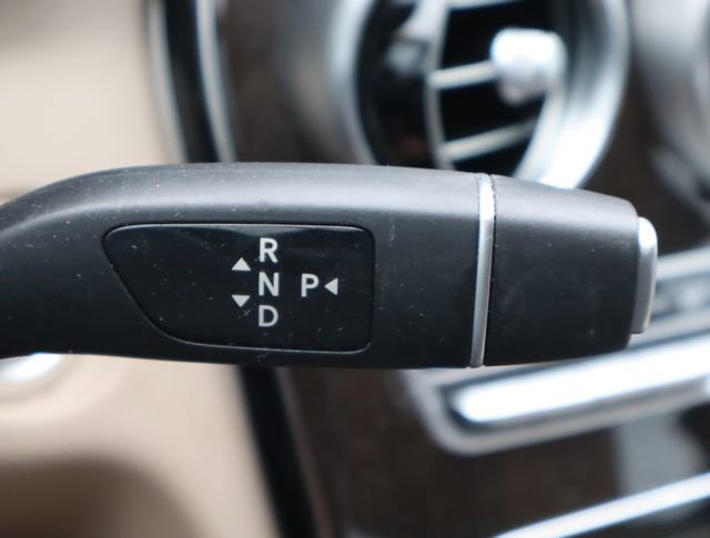 Used 2019 Mercedes-Benz C 300 Sedan image 33