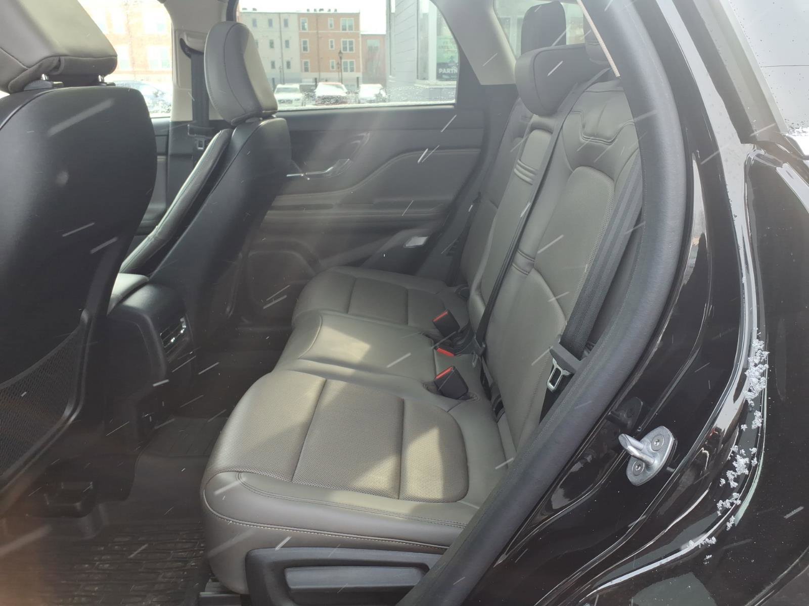 Used 2023 Lincoln Corsair Reserve w/ Equipment Group 201A image 9