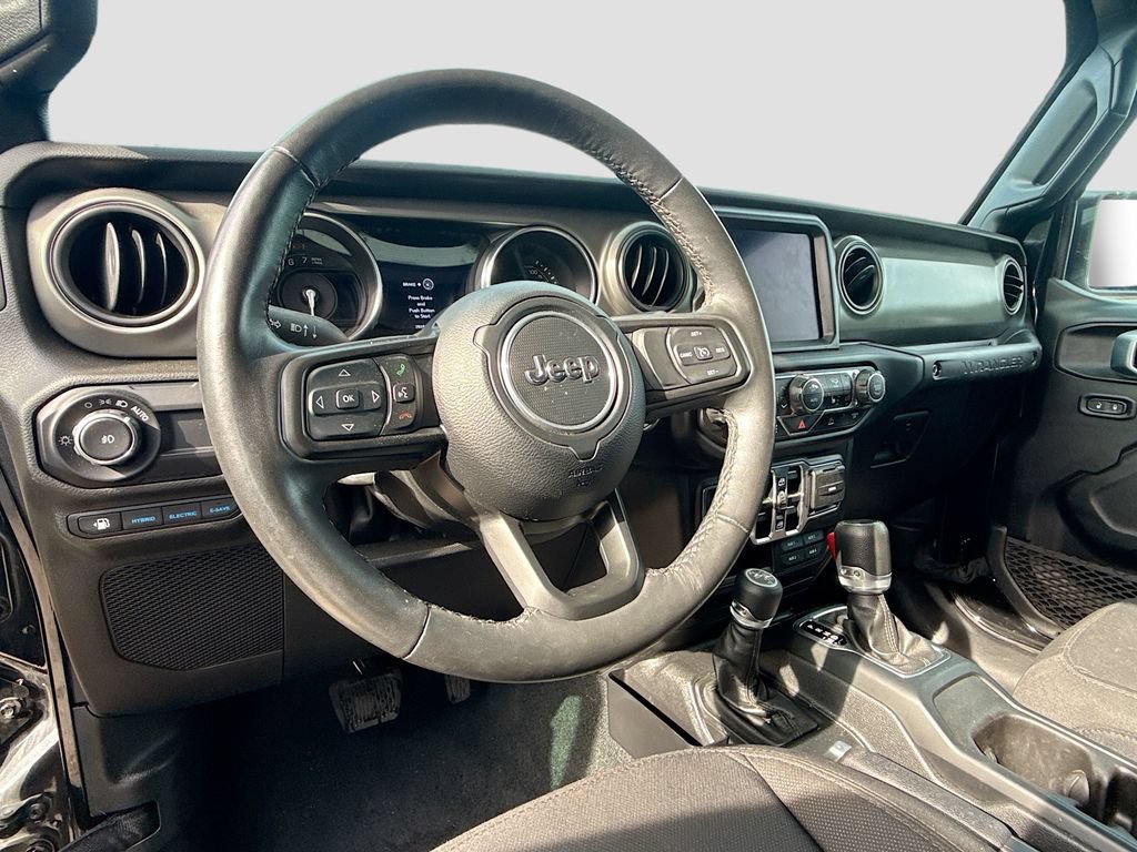 Used 2023 Jeep Wrangler Unlimited w/ Cold Weather Group AWD/4WD image 12