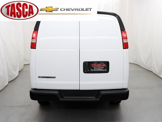 New 2026 Chevrolet Express 2500 image 8
