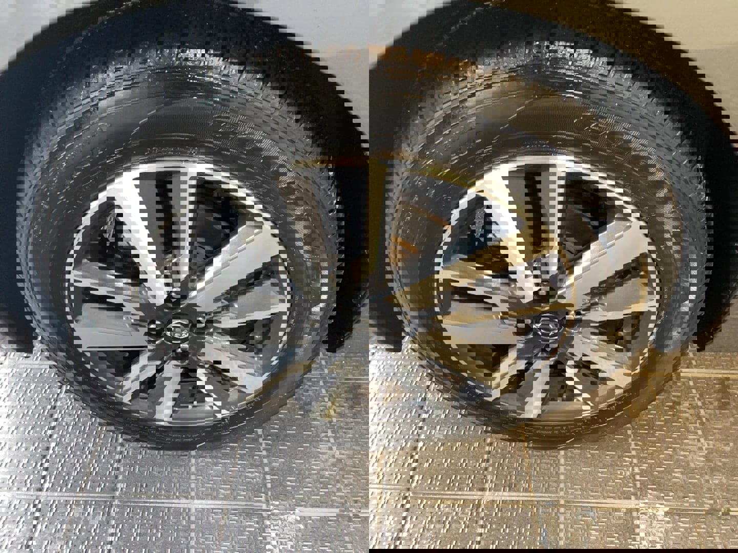 Certified 2023 Nissan Versa SV image 4