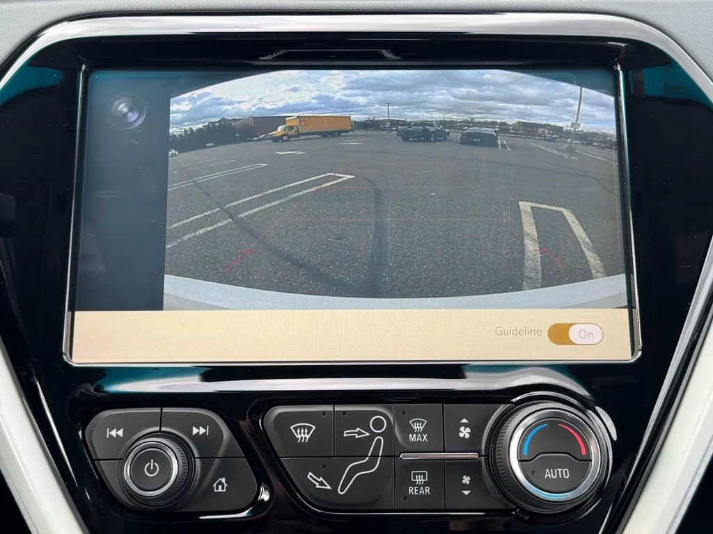 Used 2020 Chevrolet Bolt LT image 16