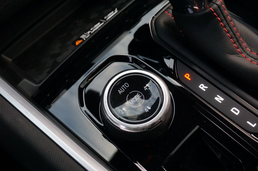 New 2026 Chevrolet Colorado Z71 image 17