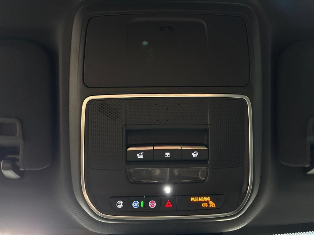 New 2026 Chevrolet Equinox RS w/ Convenience Package III FWD image 30