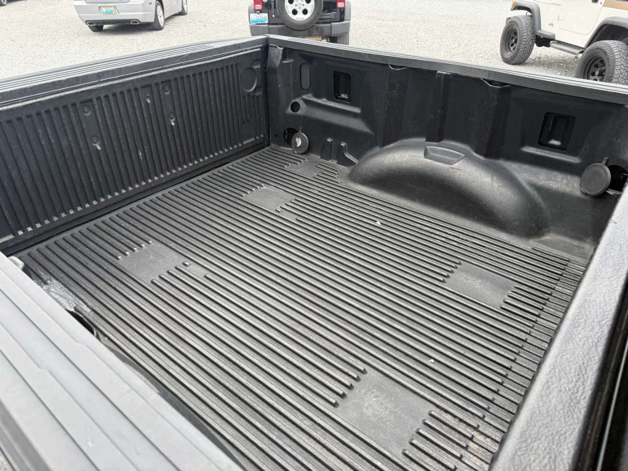 Used 2016 Ford F150 XLT w/ Trailer Tow Package image 9