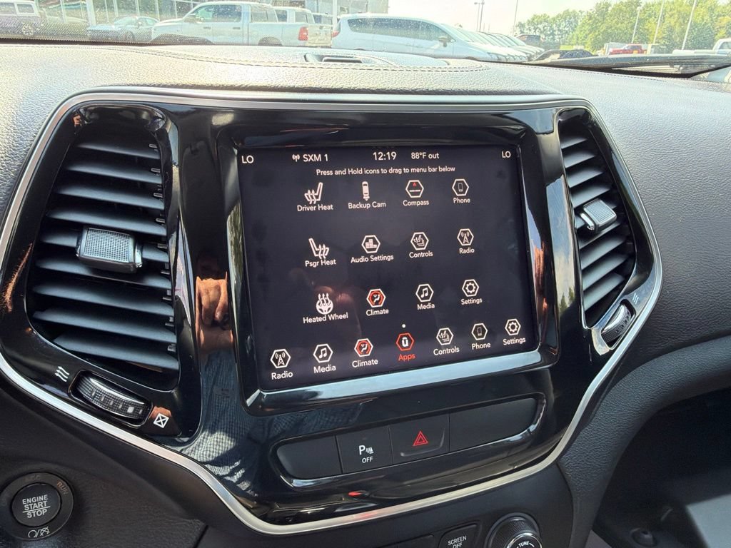 Used 2019 Jeep Cherokee Limited AWD/4WD image 37