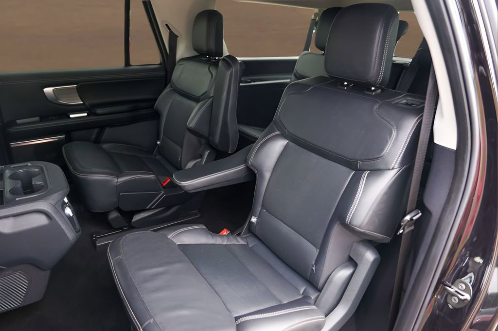 Used 2025 Ford Expedition Max Platinum AWD/4WD image 21