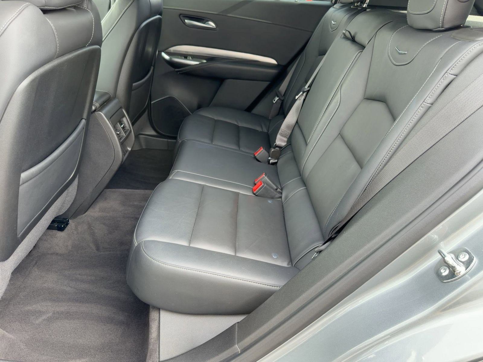 Certified 2025 Cadillac XT4 Premium Luxury image 12
