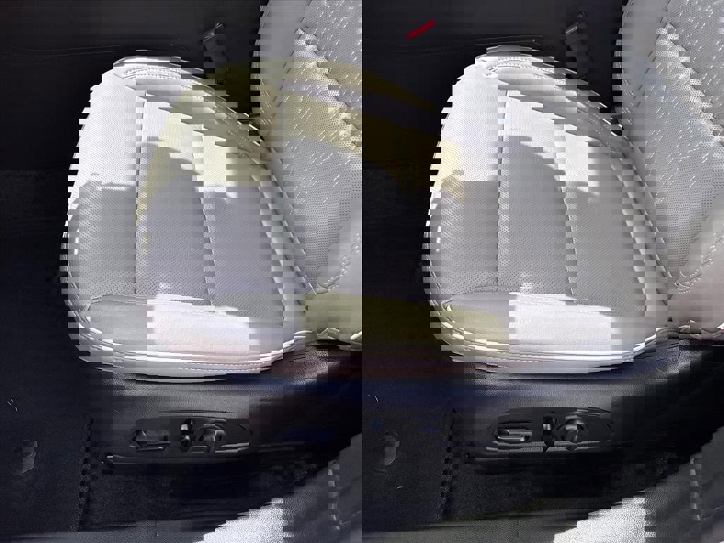 Used 2024 Buick Envista Avenir image 19