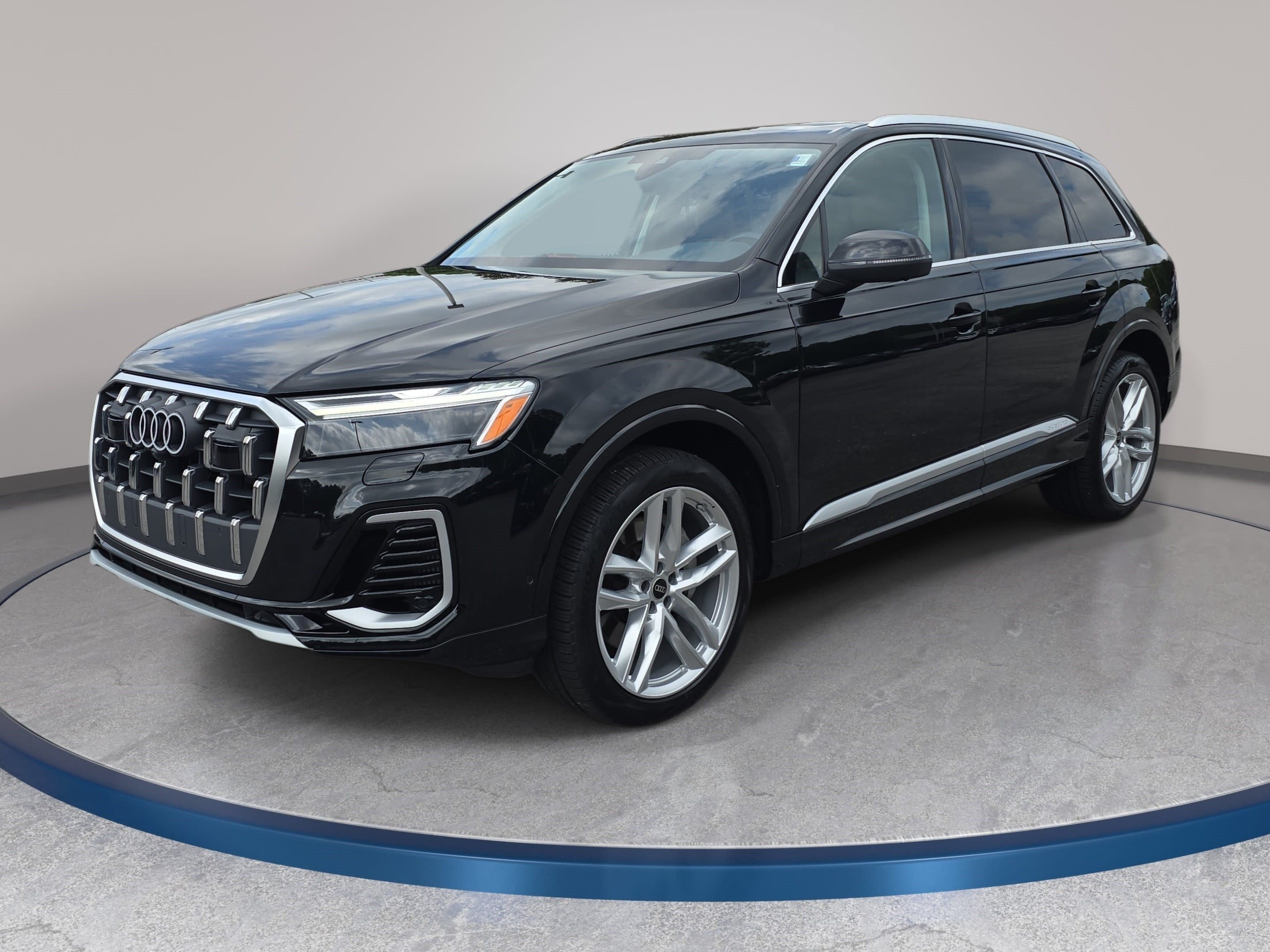 Used 2025 Audi Q7 3.0T Premium Plus