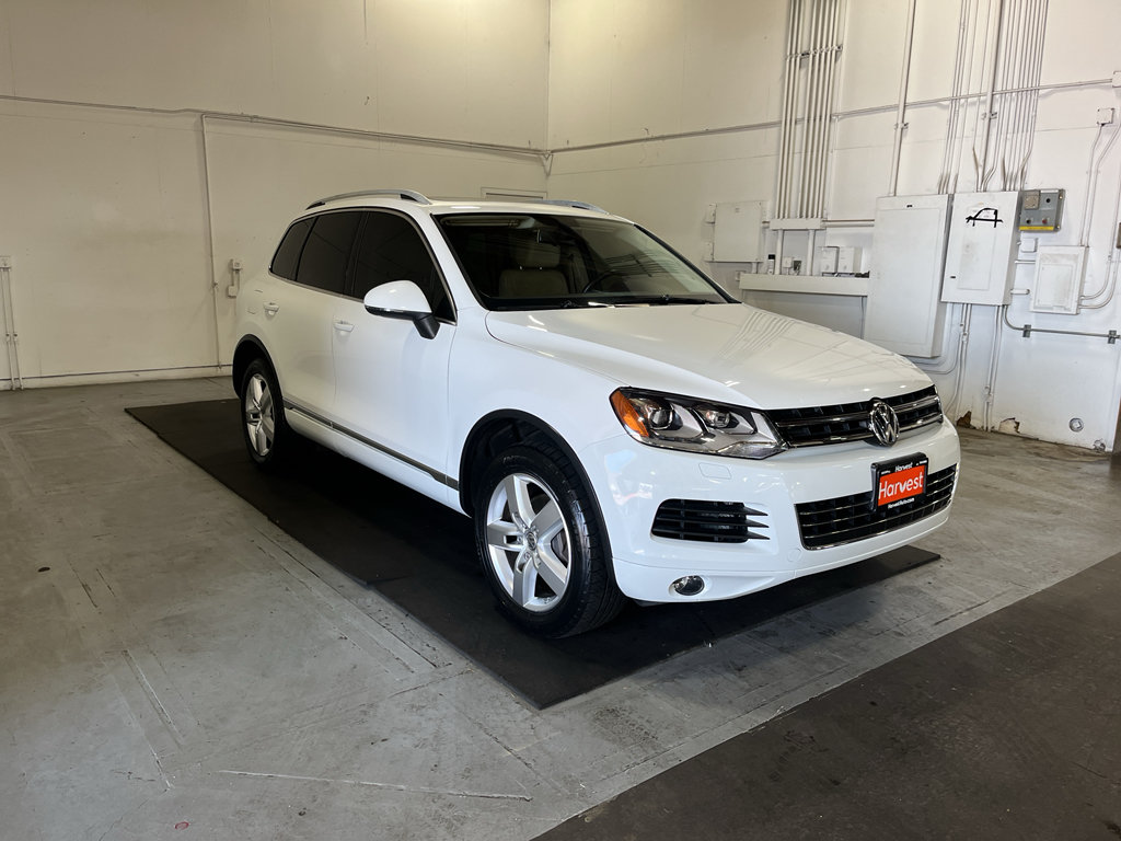 Used 2013 Volkswagen Touareg VR6 AWD/4WD image 3