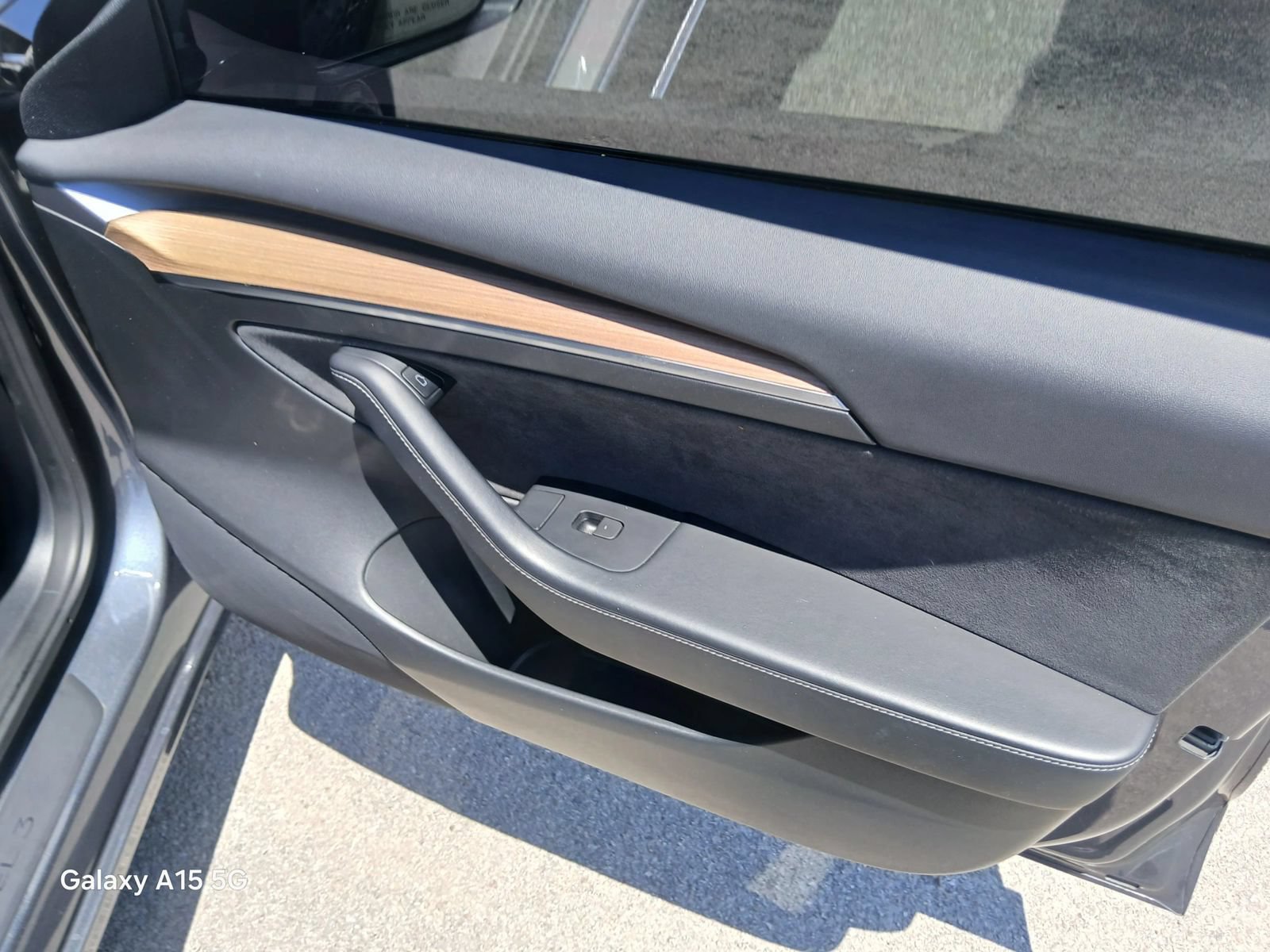 Used 2022 Tesla Model 3 Long Range AWD/4WD image 15