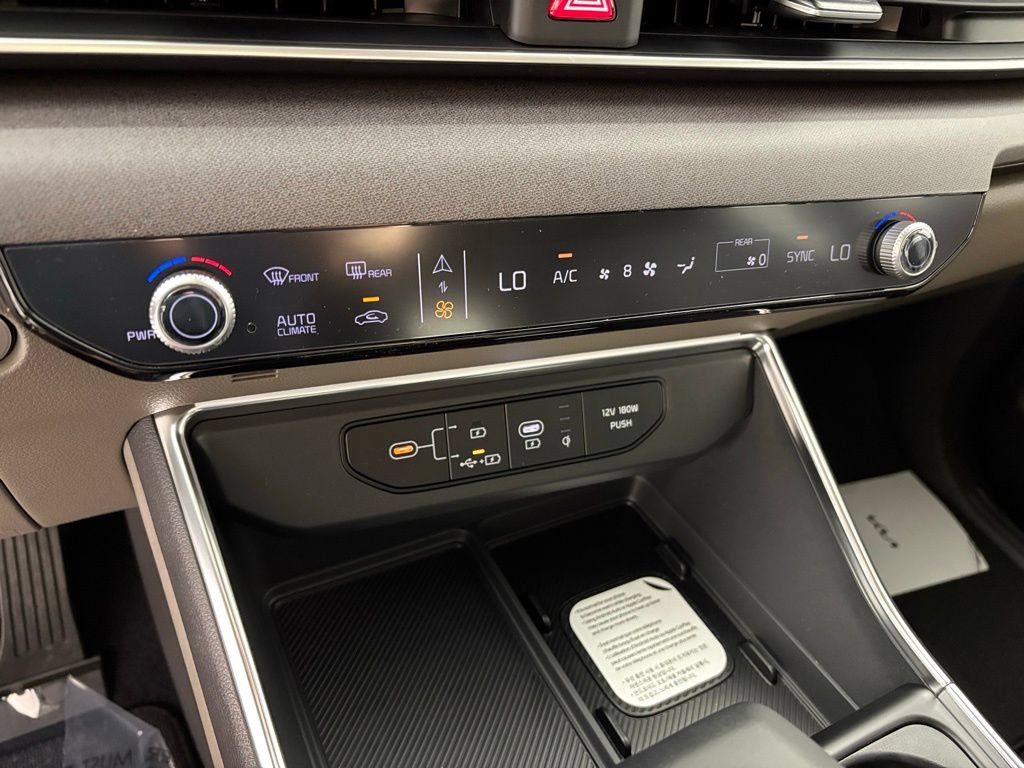 New 2026 Kia Carnival EX FWD image 36