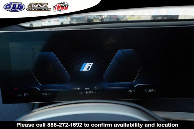Used 2022 BMW iX xDrive50 w/ Sport Package AWD/4WD image 13