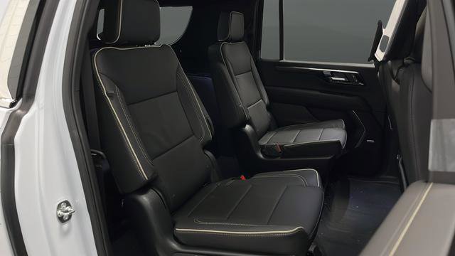 New 2026 Chevrolet Suburban Premier AWD/4WD image 26
