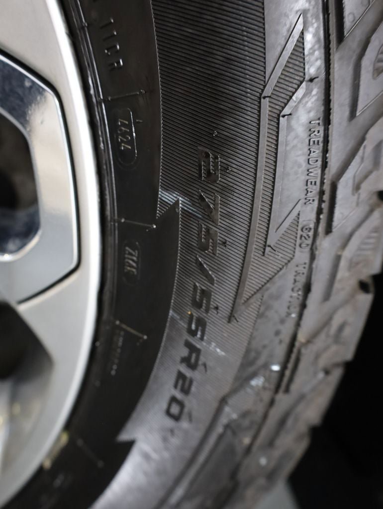 Used 2023 RAM 1500 Laramie AWD/4WD image 37