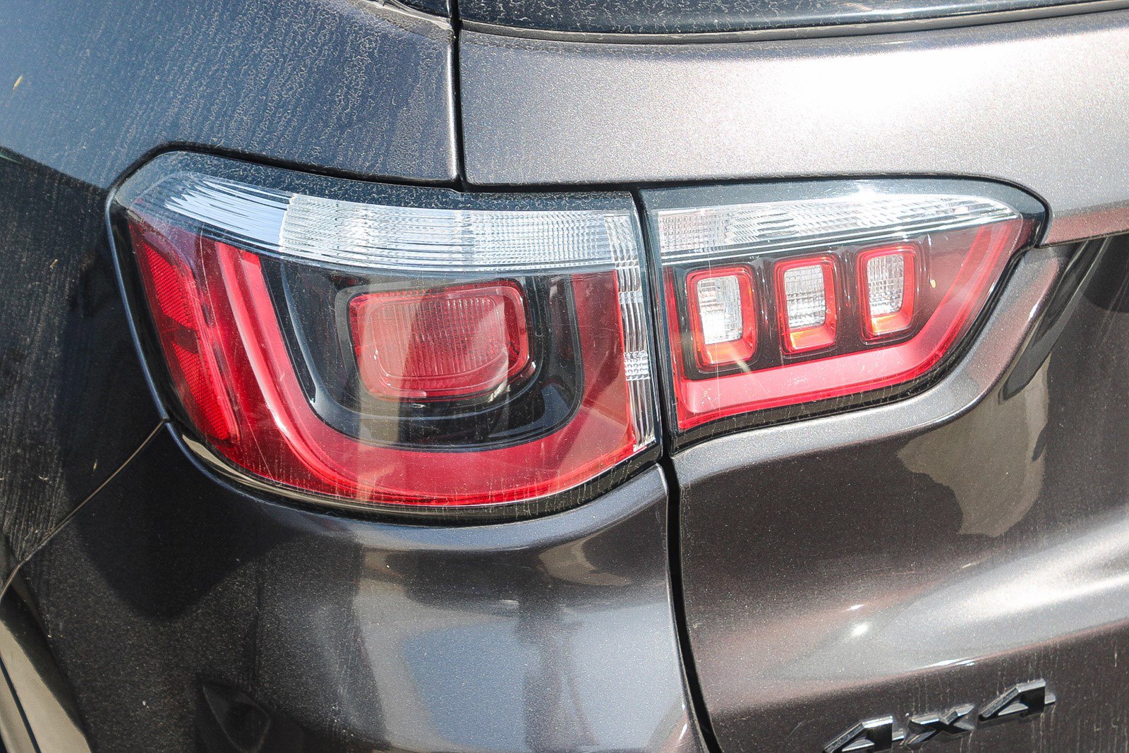 Used 2020 Jeep Compass Latitude image 11