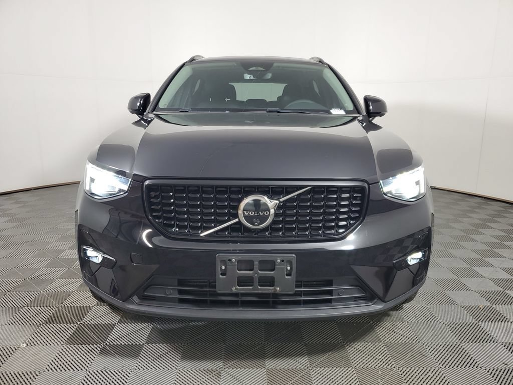 Certified 2024 Volvo XC40 B5 Ultimate w/ Protection Package Premier AWD/4WD video 2