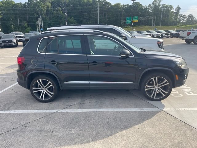 Used 2017 Volkswagen Tiguan SEL FWD image 14