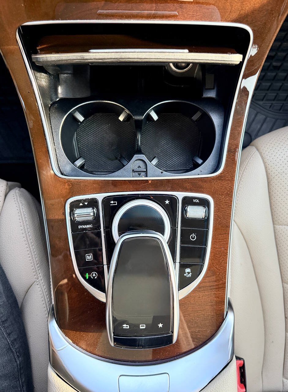 Used 2016 Mercedes-Benz GLC 300 4MATIC w/ Multimedia Package image 26