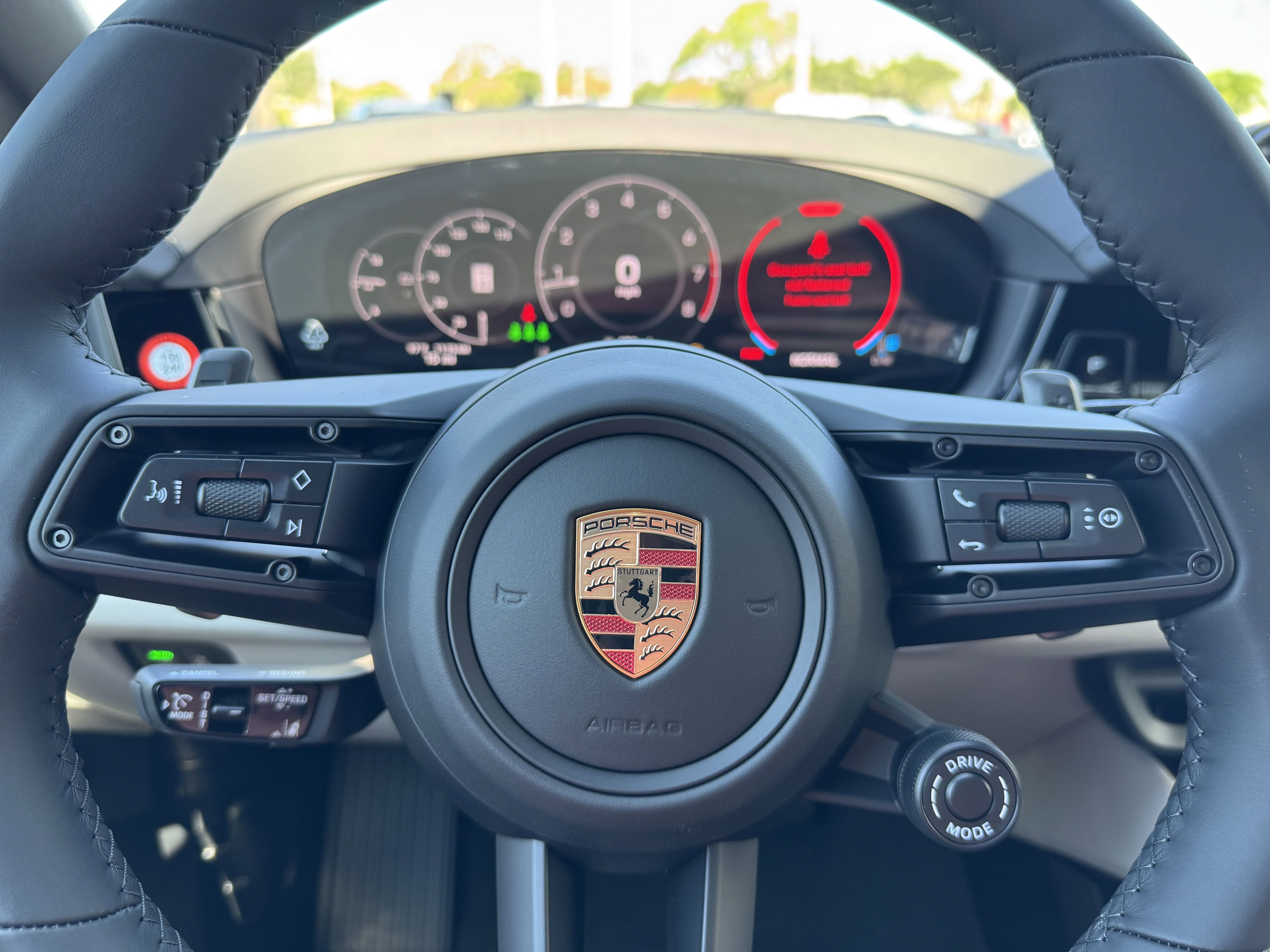 New 2026 Porsche Cayenne Coupe image 33