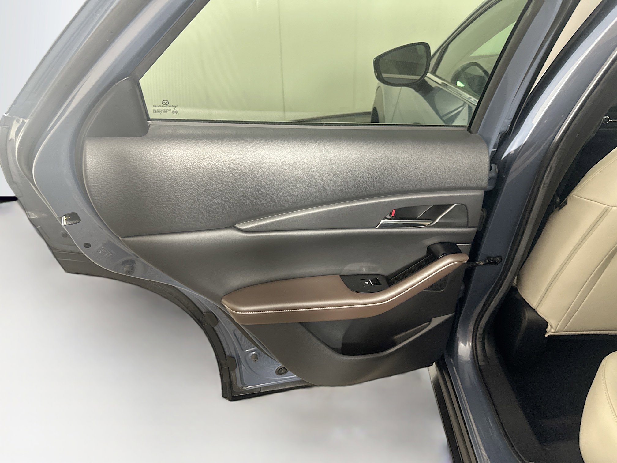 Used 2021 MAZDA CX-30 AWD 2.5 S w/ Premium Package image 26