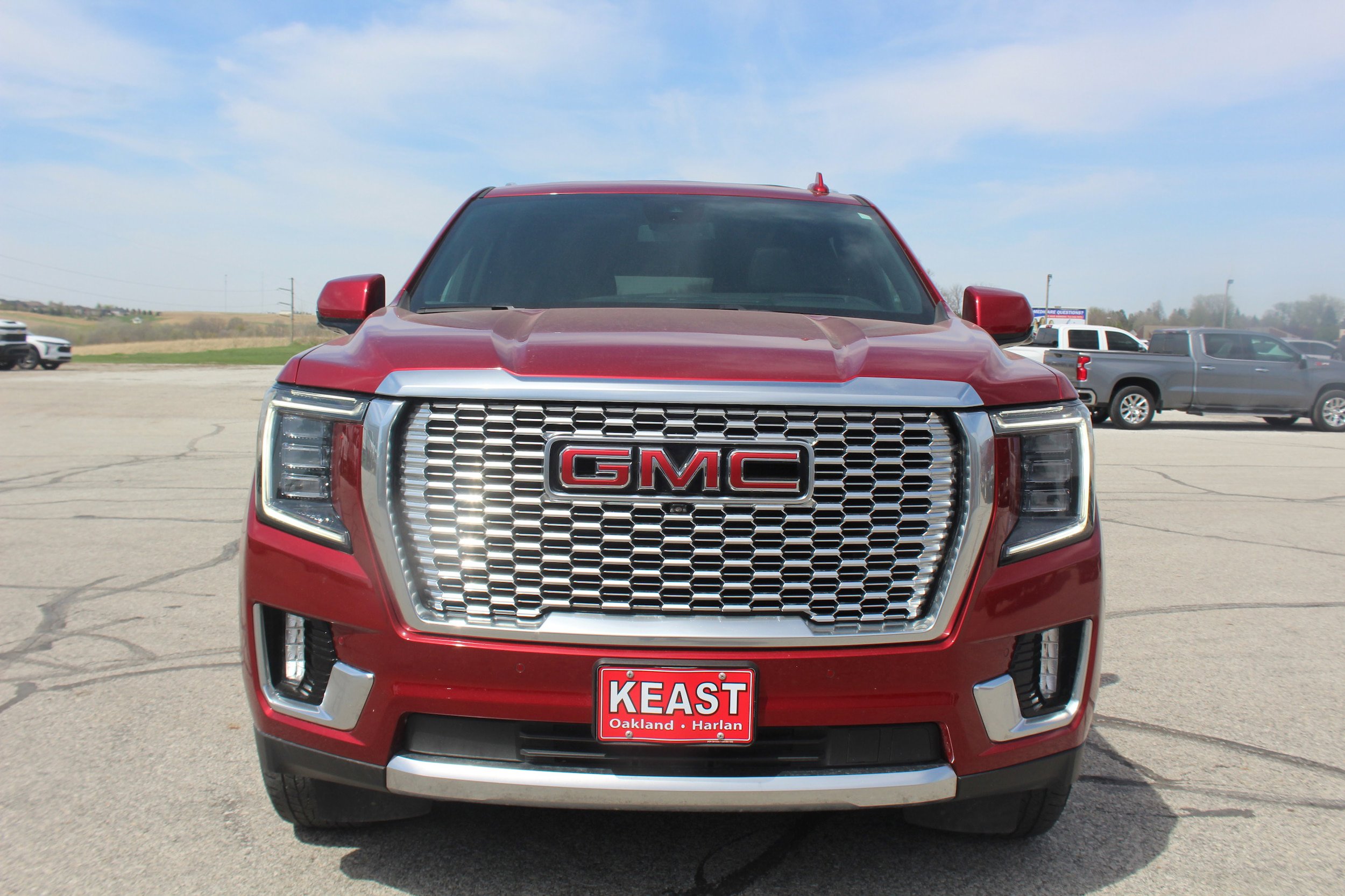 Used 2023 GMC Yukon XL Denali AWD/4WD image 6