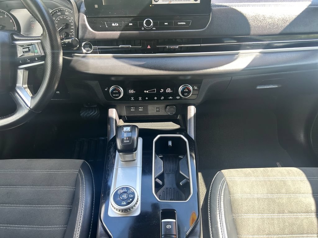 Used 2025 Mitsubishi Outlander SE AWD/4WD image 15