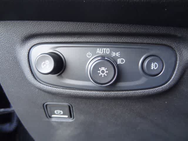 Used 2024 GMC Terrain SLT AWD/4WD image 20