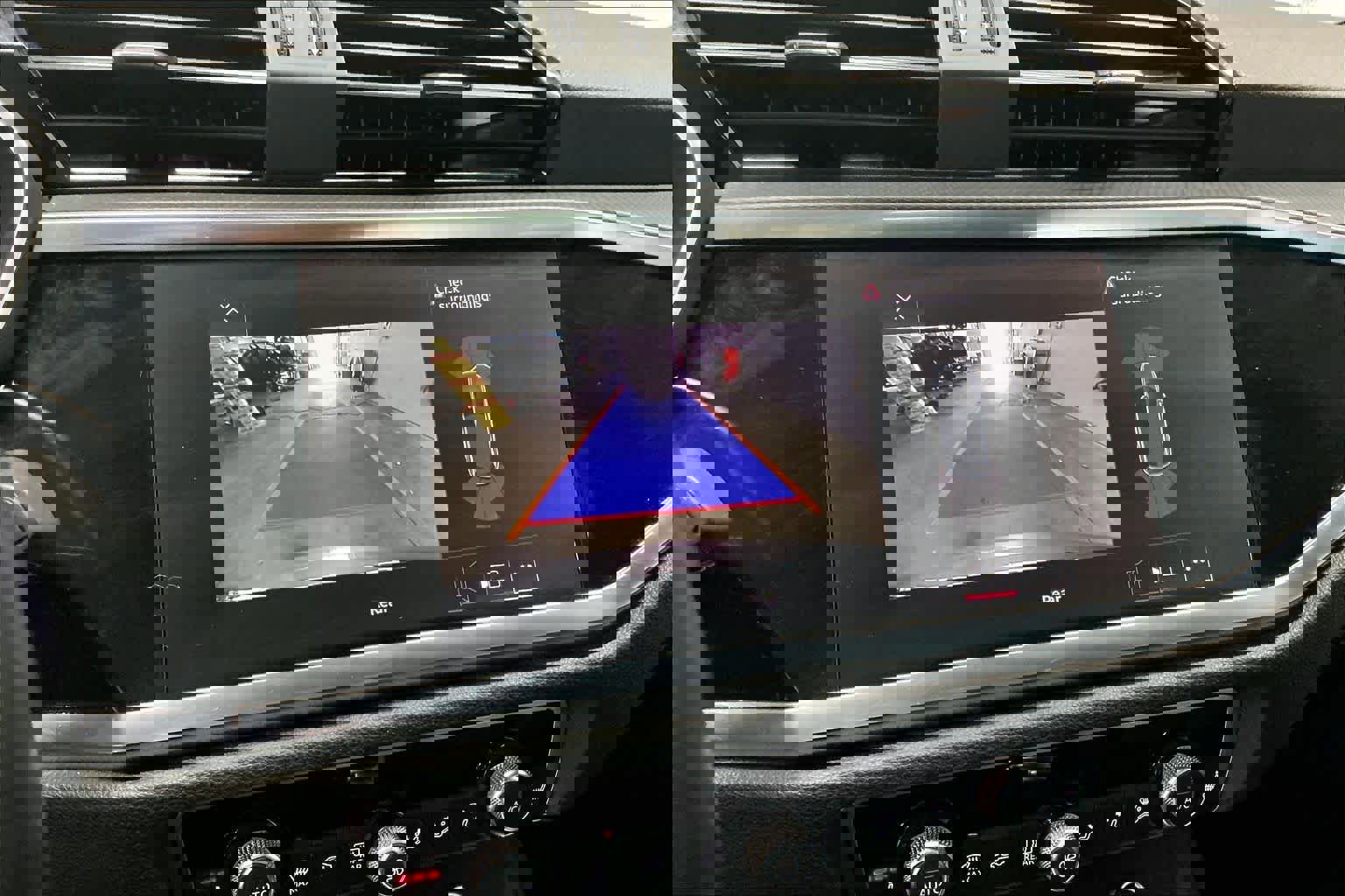 Used 2022 Audi Q3 2.0T Premium w/ Convenience Package image 23