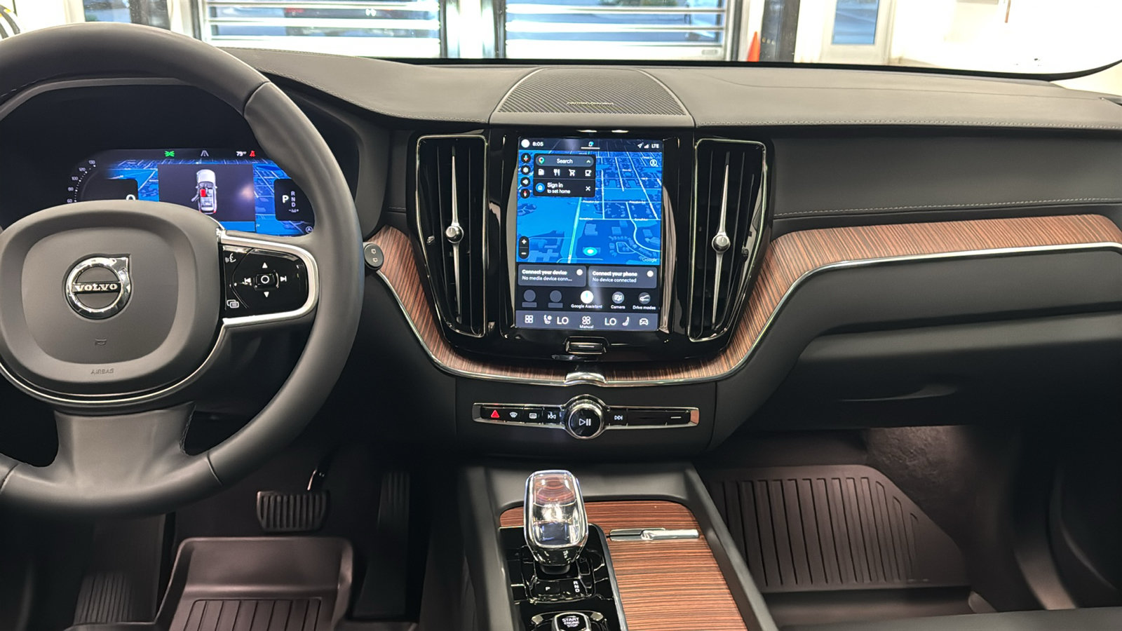 Used 2024 Volvo XC60 B5 Ultimate w/ Climate Package AWD/4WD image 11