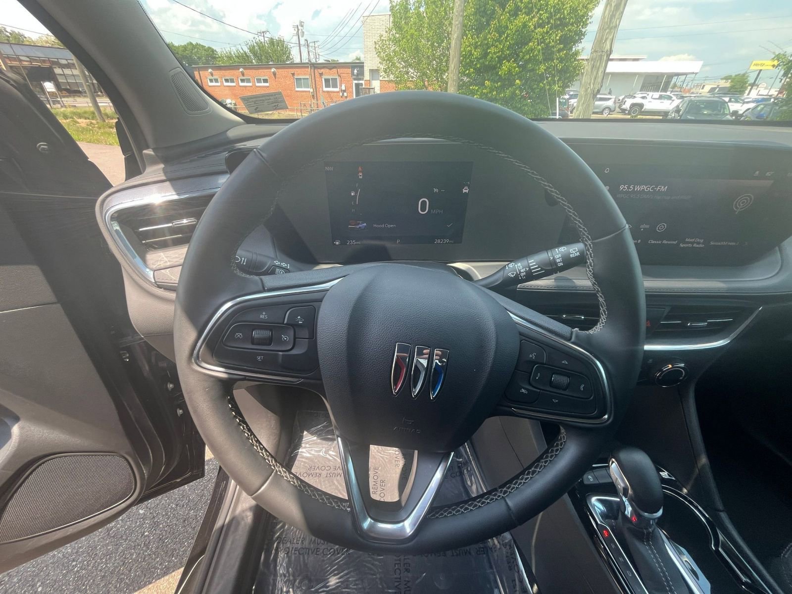 Used 2025 Buick Encore GX Preferred FWD image 25