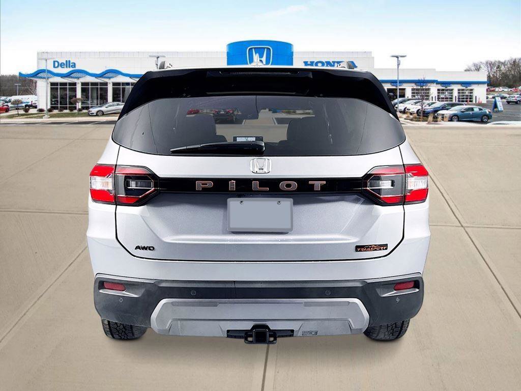 New 2026 Honda Pilot TrailSport image 4