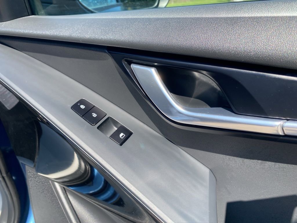 Certified 2024 Kia Niro EX image 12