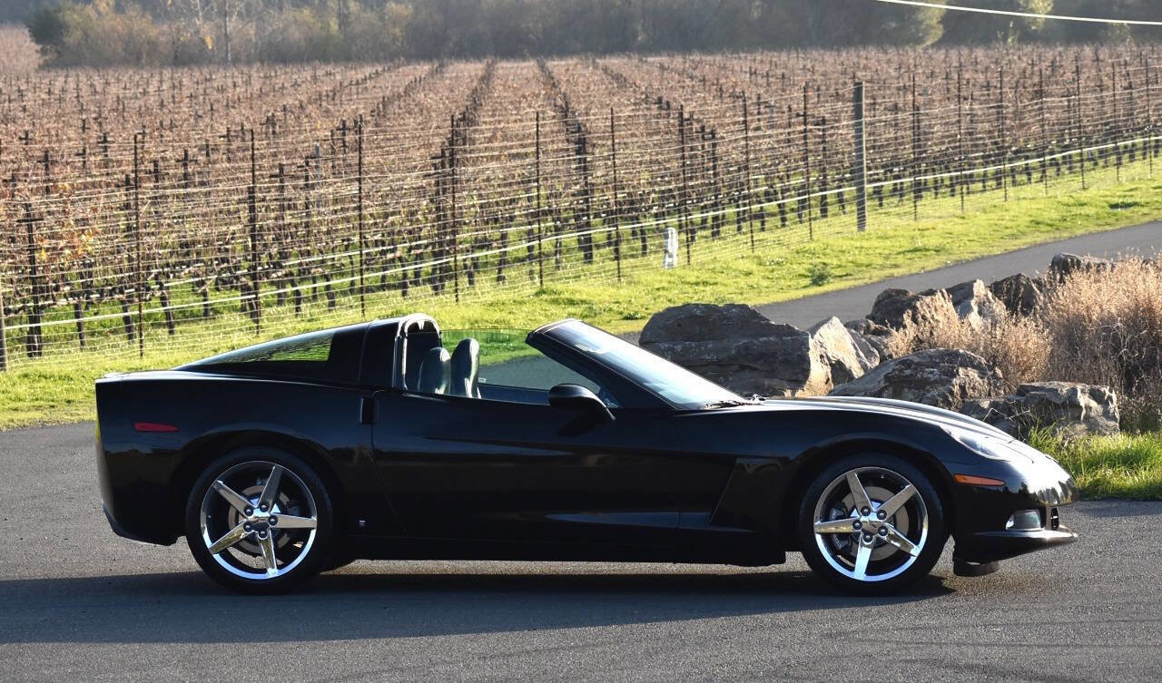 Used 2007 Chevrolet Corvette Base 2dr Coupe w/ Preferred Equipment Group image 14