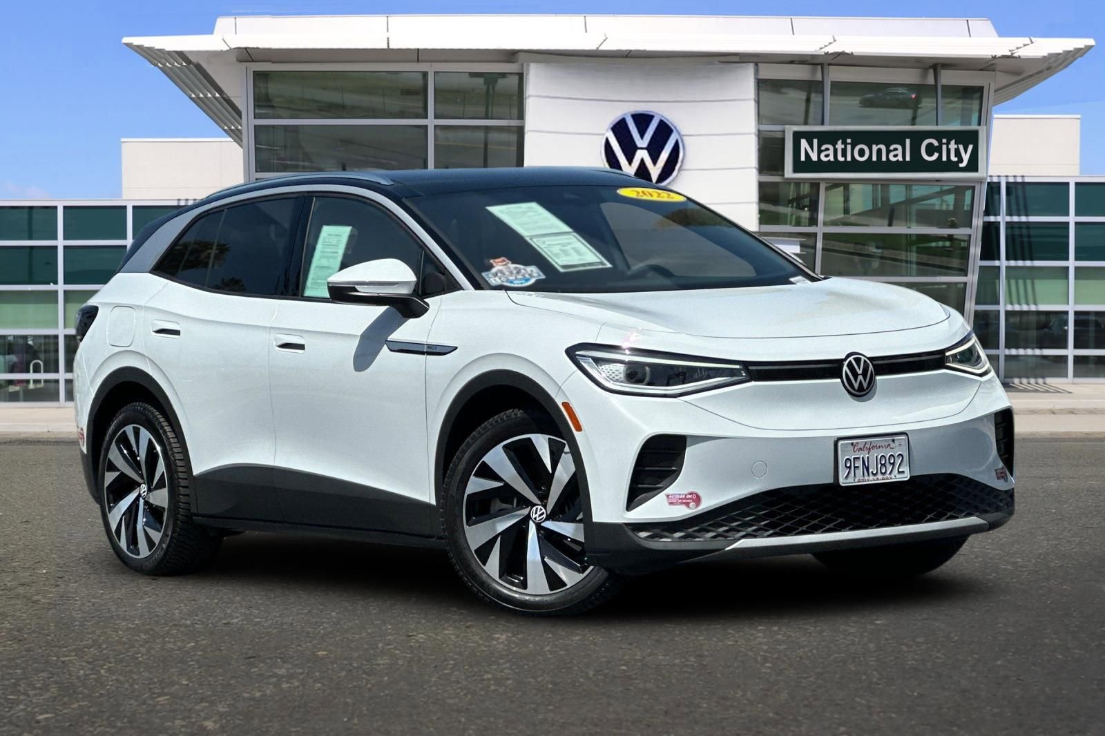 Used 2022 Volkswagen ID.4 Pro S w/ Gradient Package RWD image 2