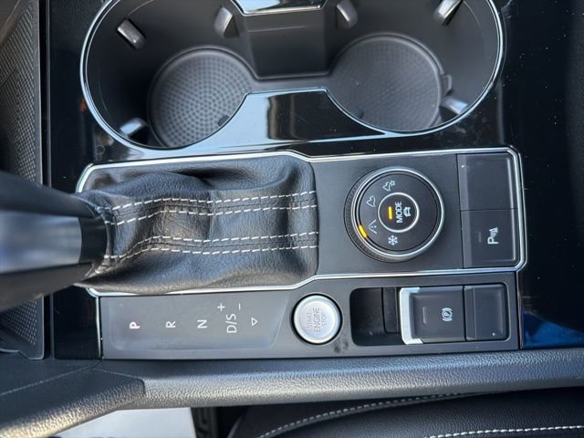 Certified 2023 Volkswagen Atlas SE w/ Black Wheel Package image 24