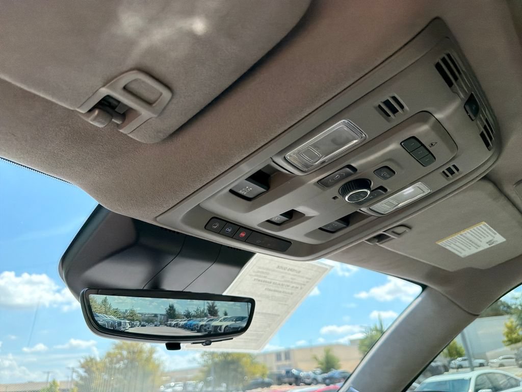 Used 2024 Cadillac Escalade Sport Platinum w/ LPO, Floor Liner Package AWD/4WD image 32