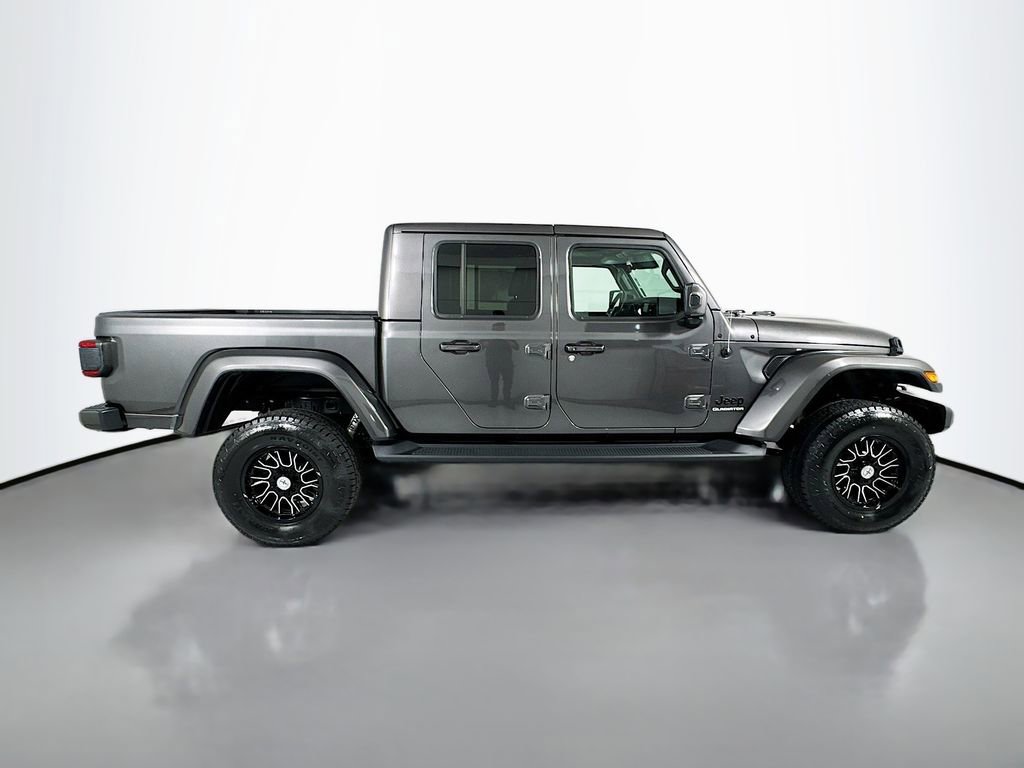 Used 2021 Jeep Gladiator Overland AWD/4WD image 9