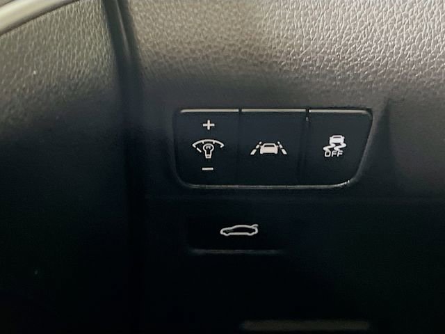 Used 2022 Kia K5 LXS image 10