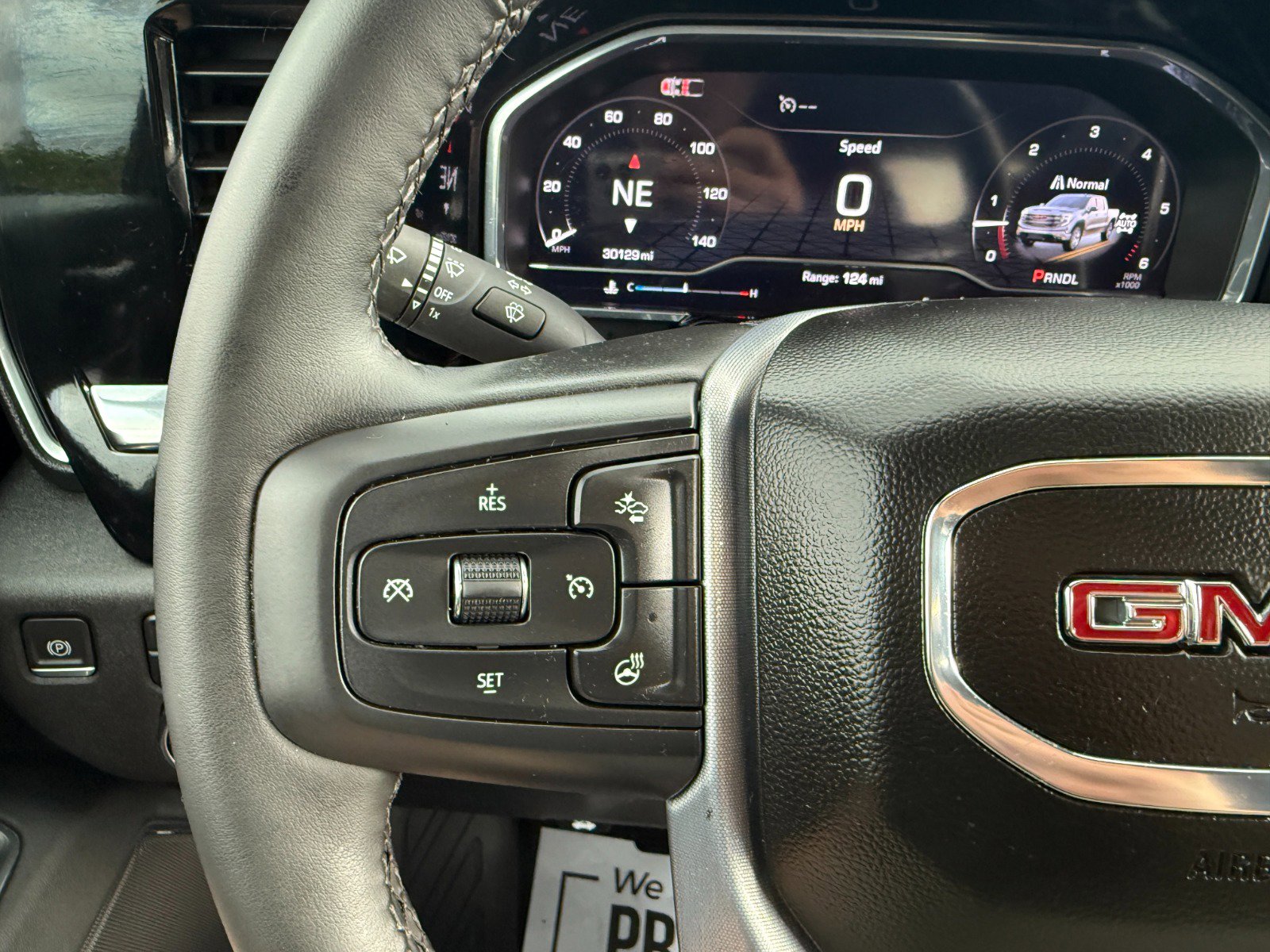 Used 2024 GMC Sierra 1500 Elevation image 25