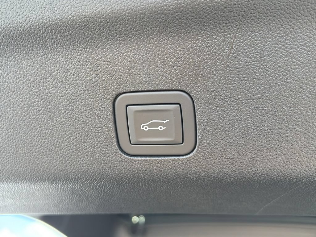 New 2026 Chevrolet Tahoe LT w/ Comfort Package AWD/4WD image 8
