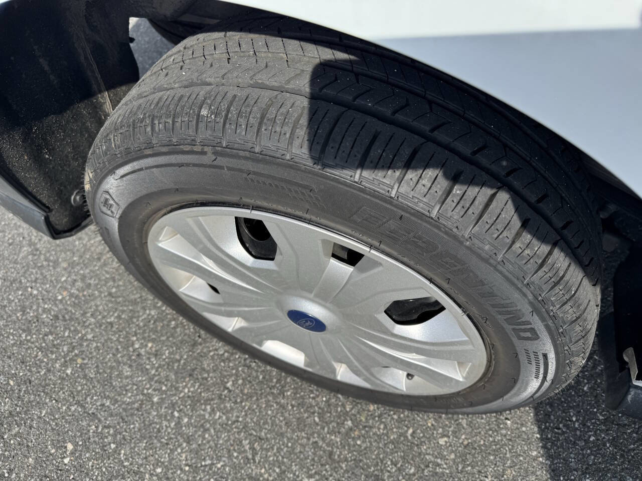 Used 2022 Ford Transit Connect XL image 17