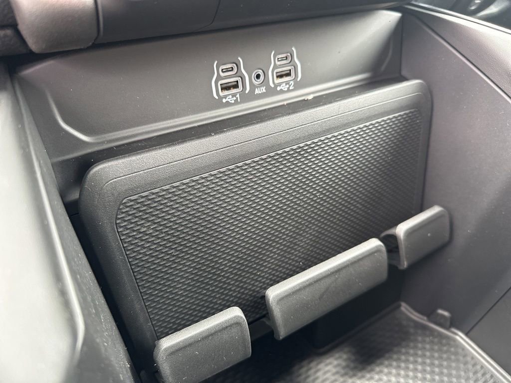 New 2026 RAM 1500 Express AWD/4WD image 23