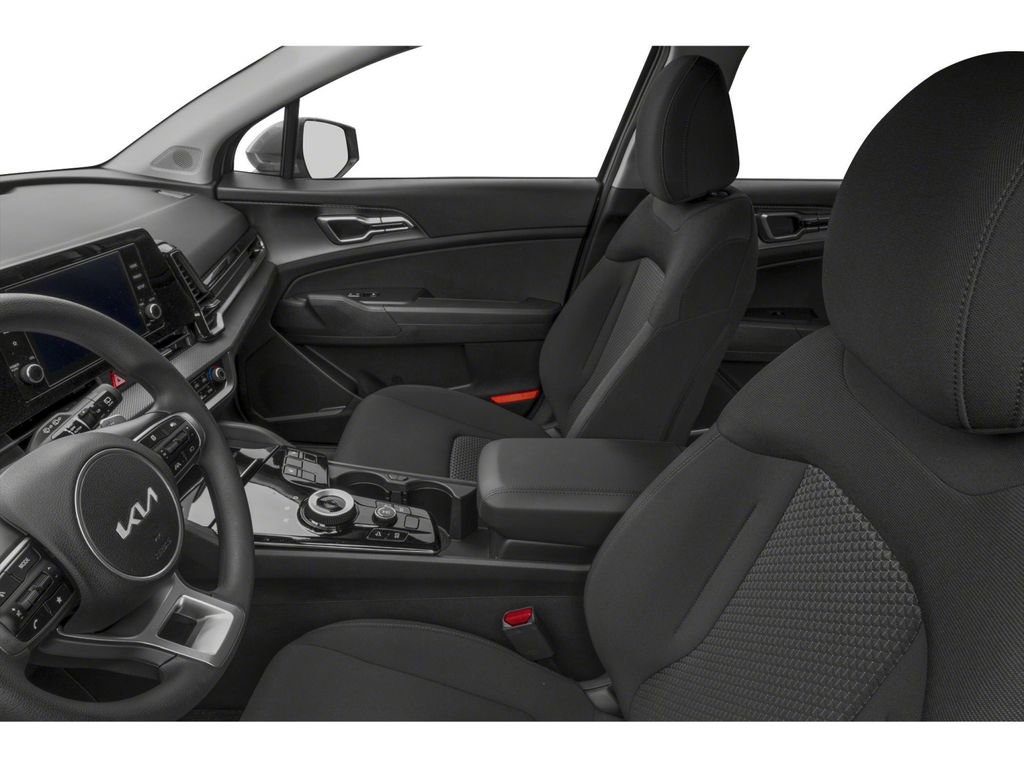 Used 2025 Kia Sportage LX image 6