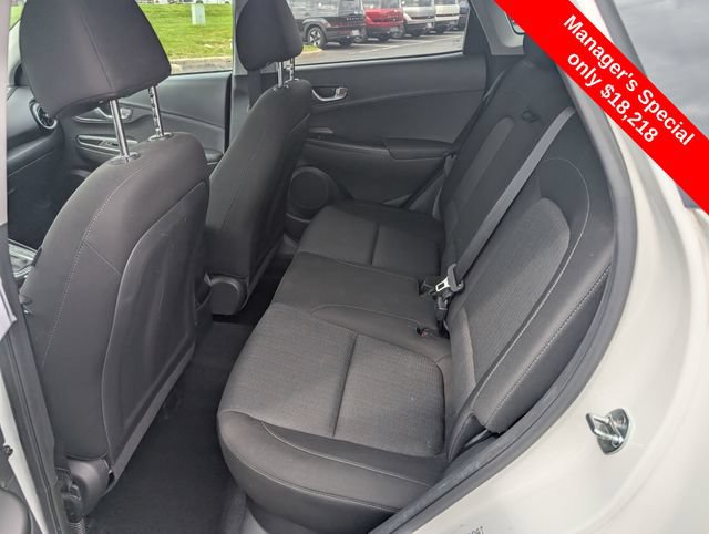 Used 2023 Hyundai Kona SEL w/ Convenience Package FWD image 9