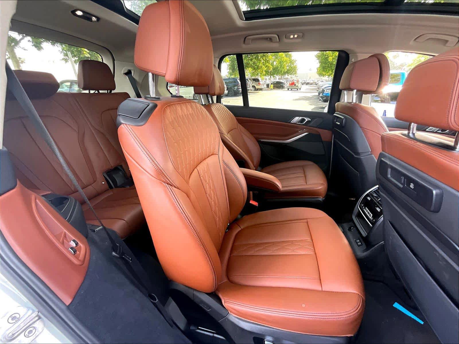 Used 2021 BMW X7 xDrive40i w/ Premium Package AWD/4WD image 27
