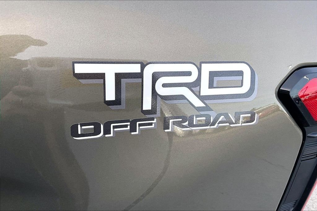 Used 2025 Toyota Tacoma TRD Off-Road image 8