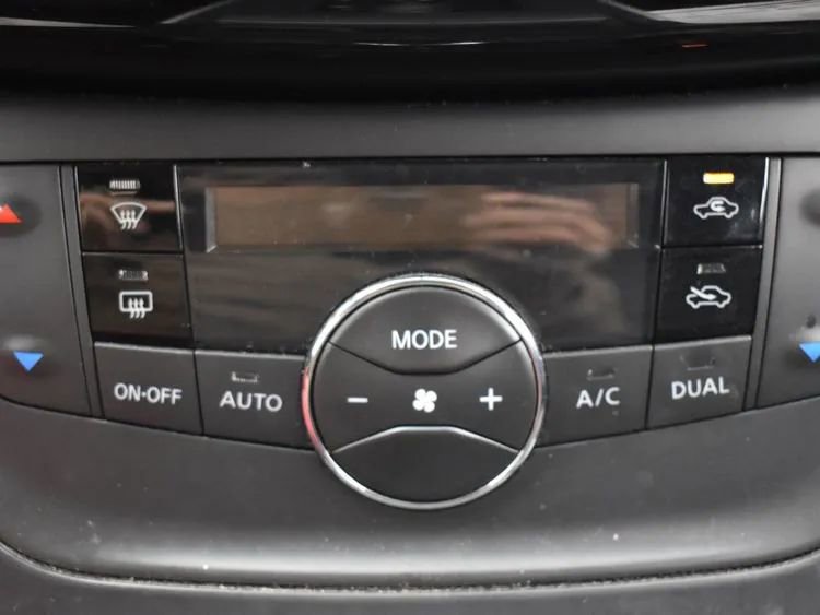 Used 2019 Nissan Sentra SV image 31