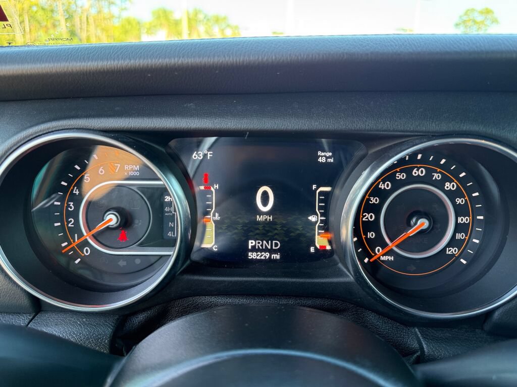 Used 2019 Jeep Wrangler Unlimited Sahara w/ Quick Order Package 24M Moab AWD/4WD image 25